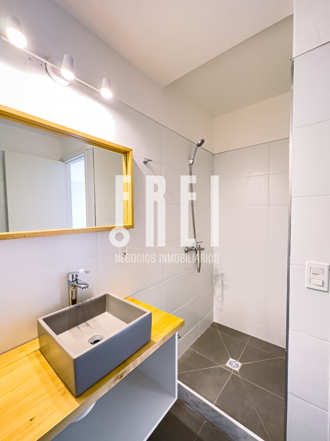 Apartamento ID.284 - Venta apartamento 1 dormitorio reciclado en Playa Mansa, Punta del Este
