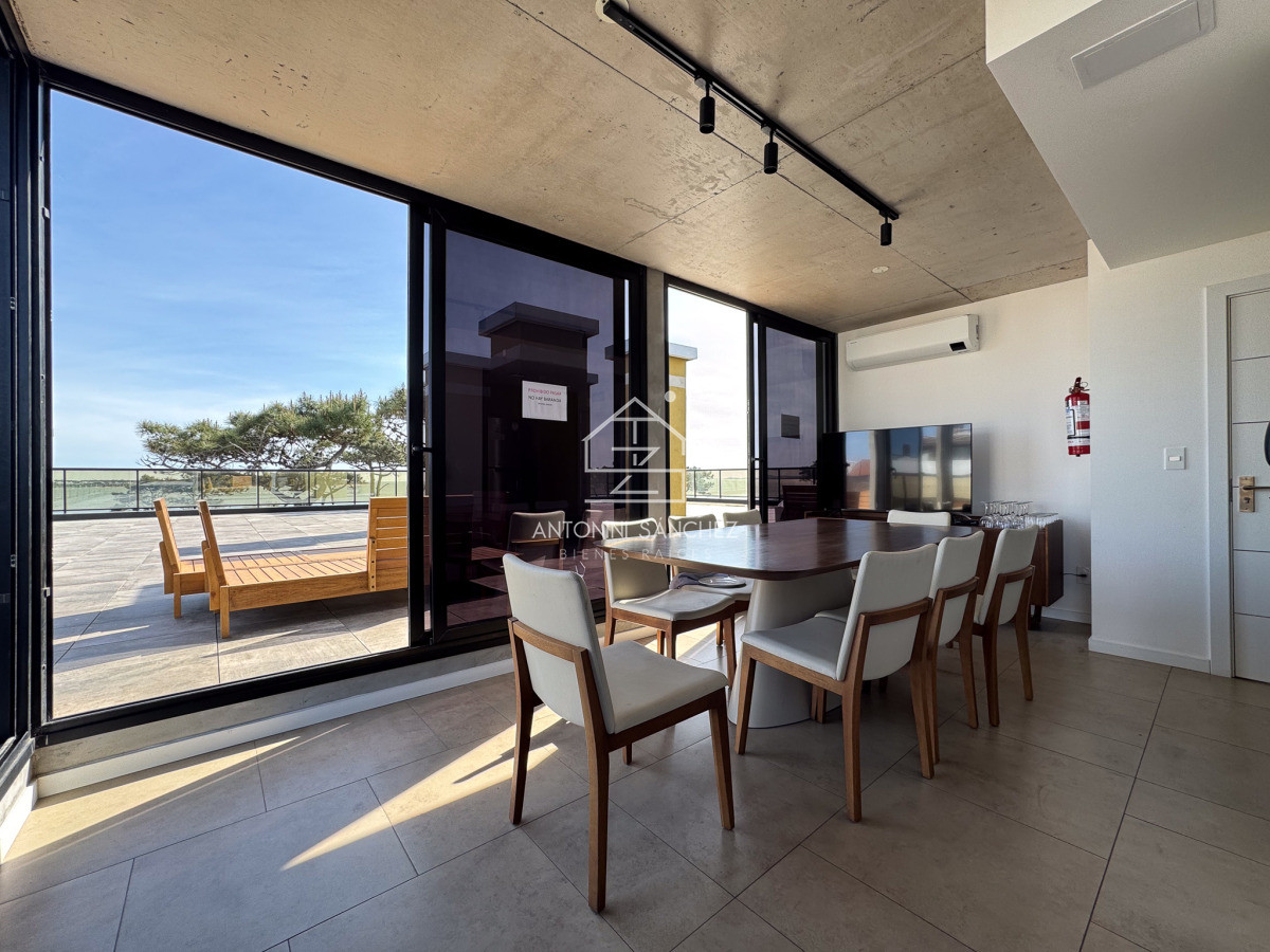 Apartamento ID.955 - Venta apartamento 2 dormitorios en Playa Mansa, Punta del Este 