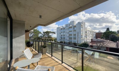 Venta apartamento 2 dormitorios en Playa Mansa, Punta del Este