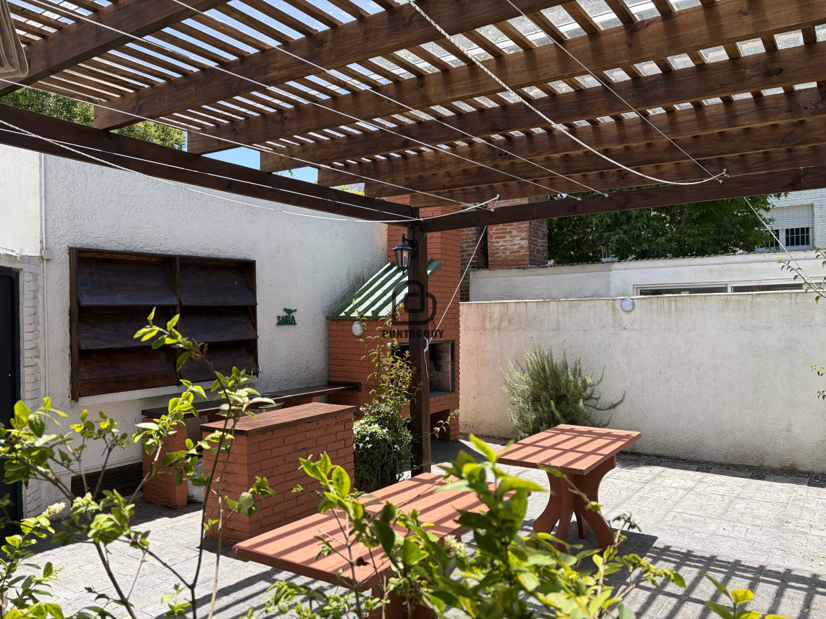 Apartamento ID.1831 - Apartamento  2 dormitorios en Playa Mansa, Punta del Este 