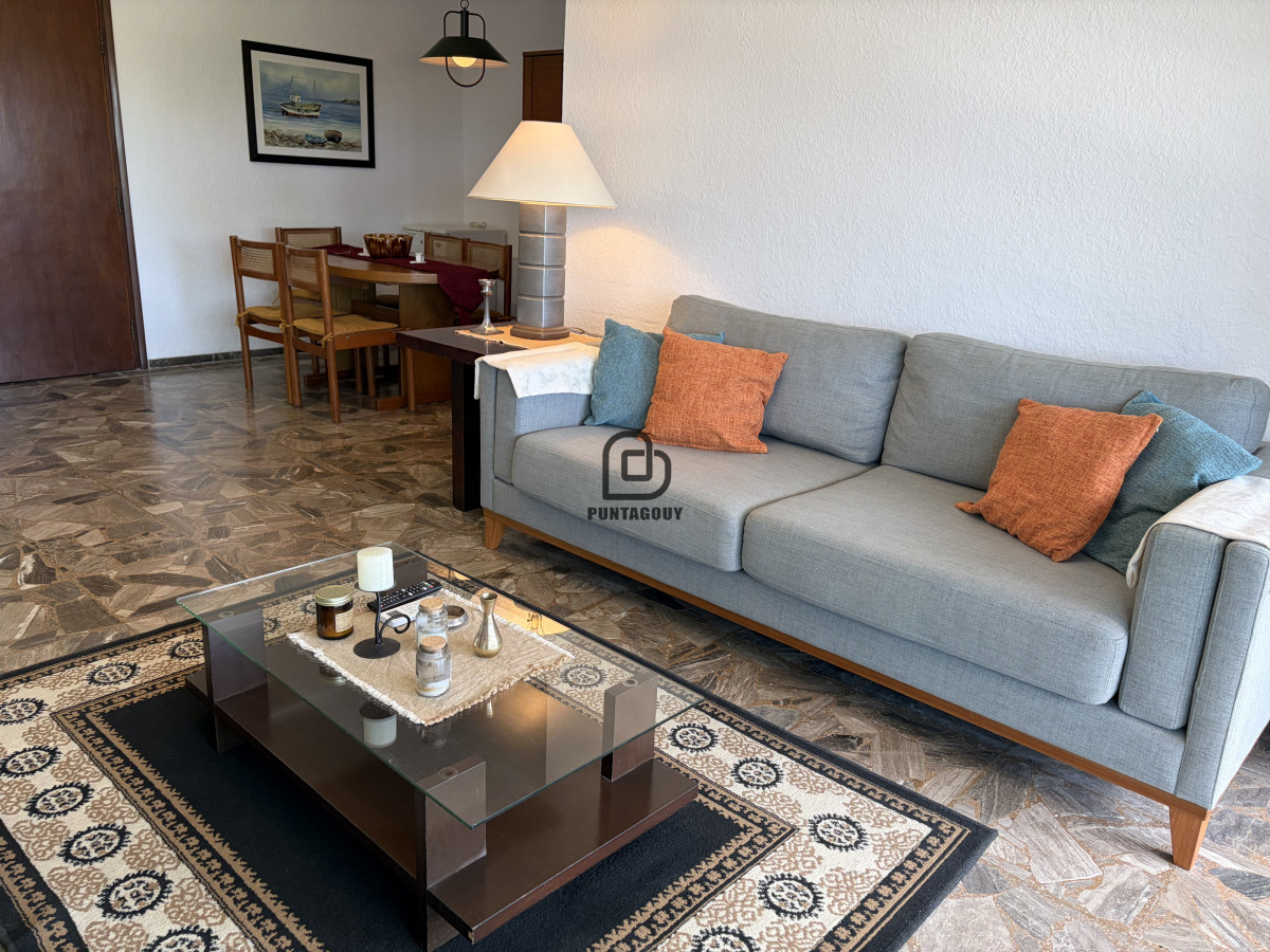 Apartamento ID.1831 - Apartamento  2 dormitorios en Playa Mansa, Punta del Este 