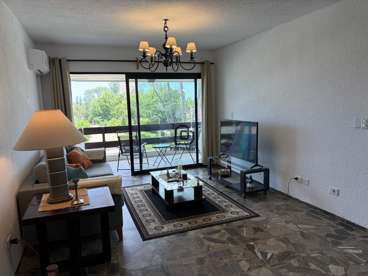 Apartamento ID.1831 - Apartamento  2 dormitorios en Playa Mansa, Punta del Este 