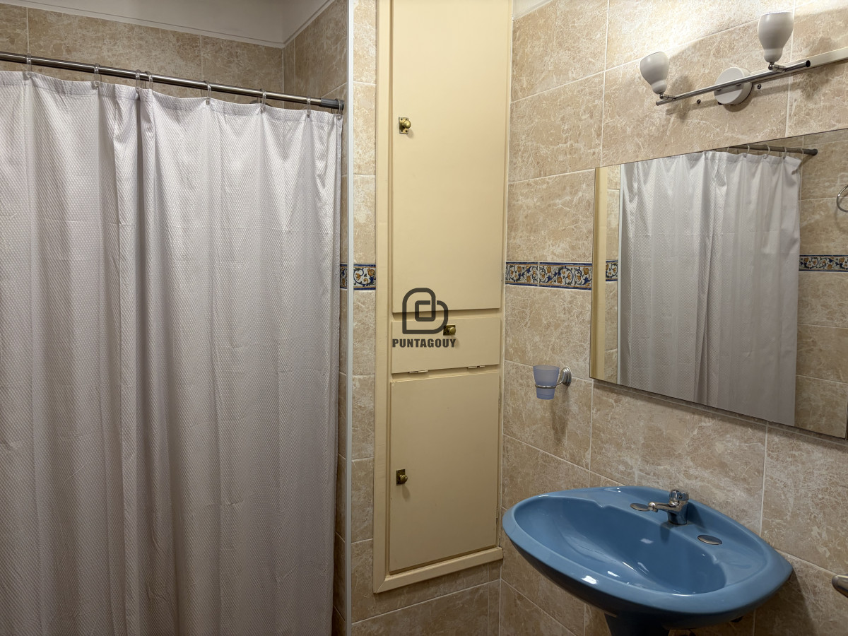 Apartamento ID.1831 - Apartamento  2 dormitorios en Playa Mansa, Punta del Este 