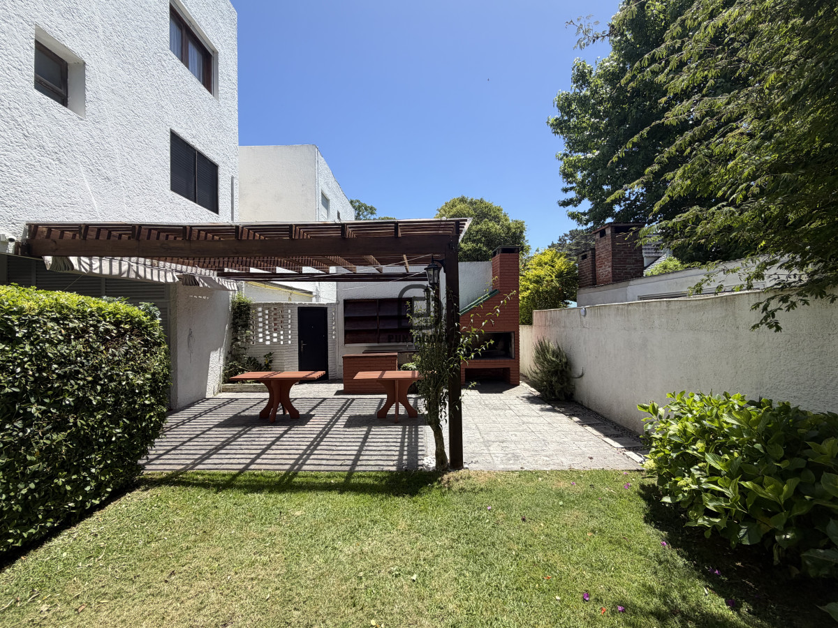 Apartamento ID.1831 - Apartamento  2 dormitorios en Playa Mansa, Punta del Este 