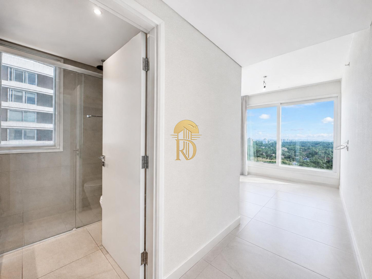 Apartamento en venta de 4 dormitorios  en suite en Le Parc III, Playa Brava Punta del Este. -id-809-20