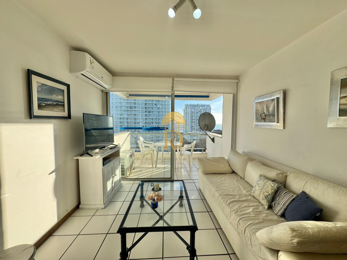 Venta apartamento 2 dormitorios en Playa Mansa, Punta del Este -id-759-1