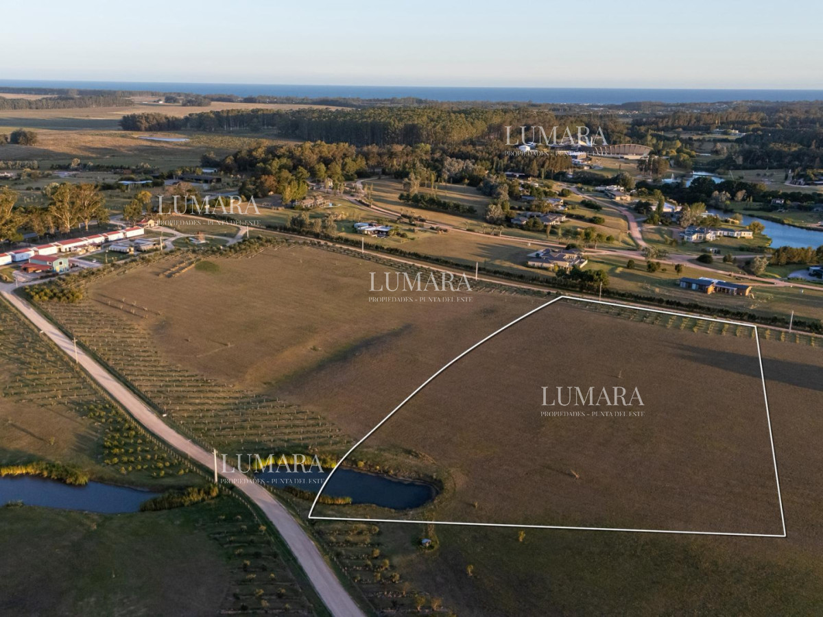 Terreno ID.3101 - Venta de chacra  de mas de 1 ha en Ruta 104, Plantacion Narbona, Manantiales 