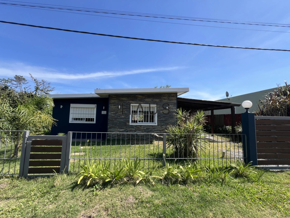 Casa ID.723 - Venta casa 3 dormitorios en Manantiales