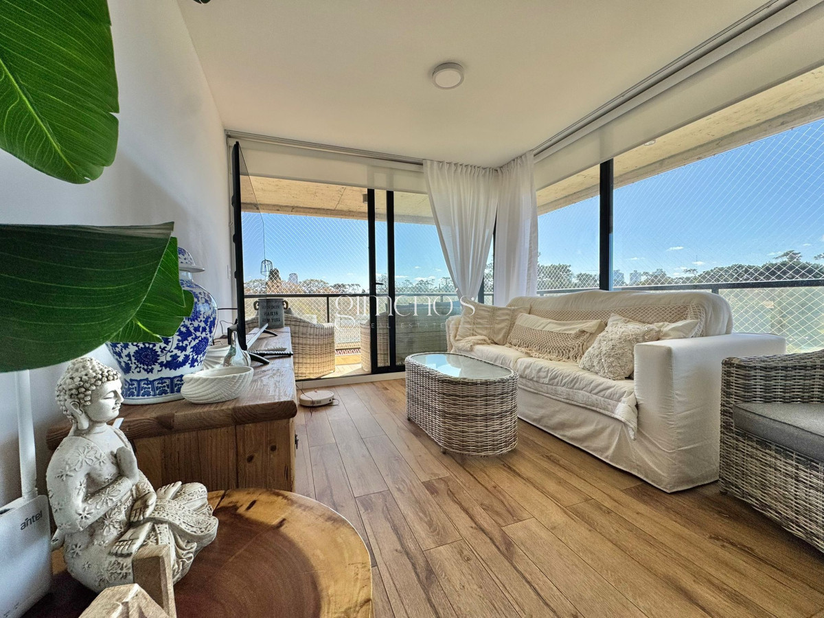 Apartamento ID.167 - Venta apartamento 2 dormitorios en Playa Mansa, Punta del Este 
