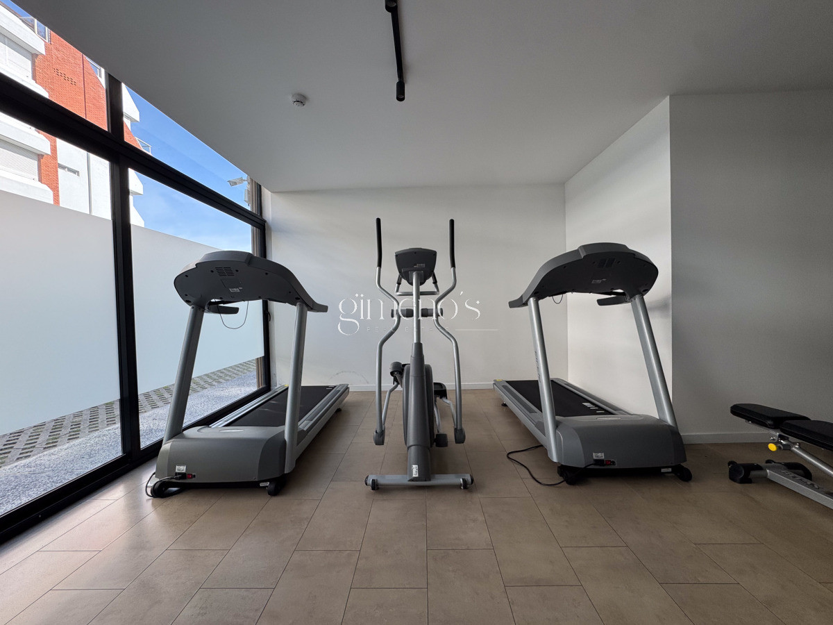 Apartamento ID.21 - Venta apartamento 2 dormitorios en Playa Mansa, Punta del Este 