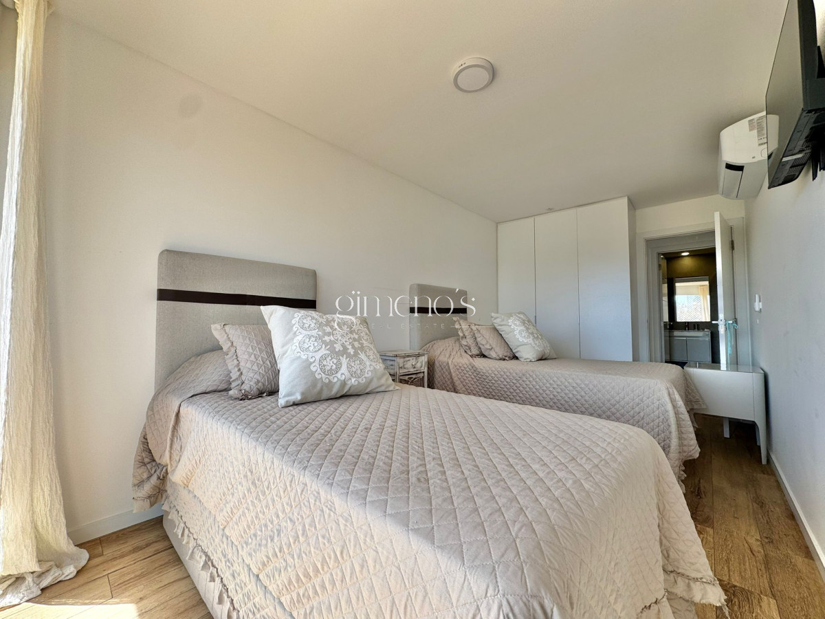 Apartamento ID.167 - Venta apartamento 2 dormitorios en Playa Mansa, Punta del Este 