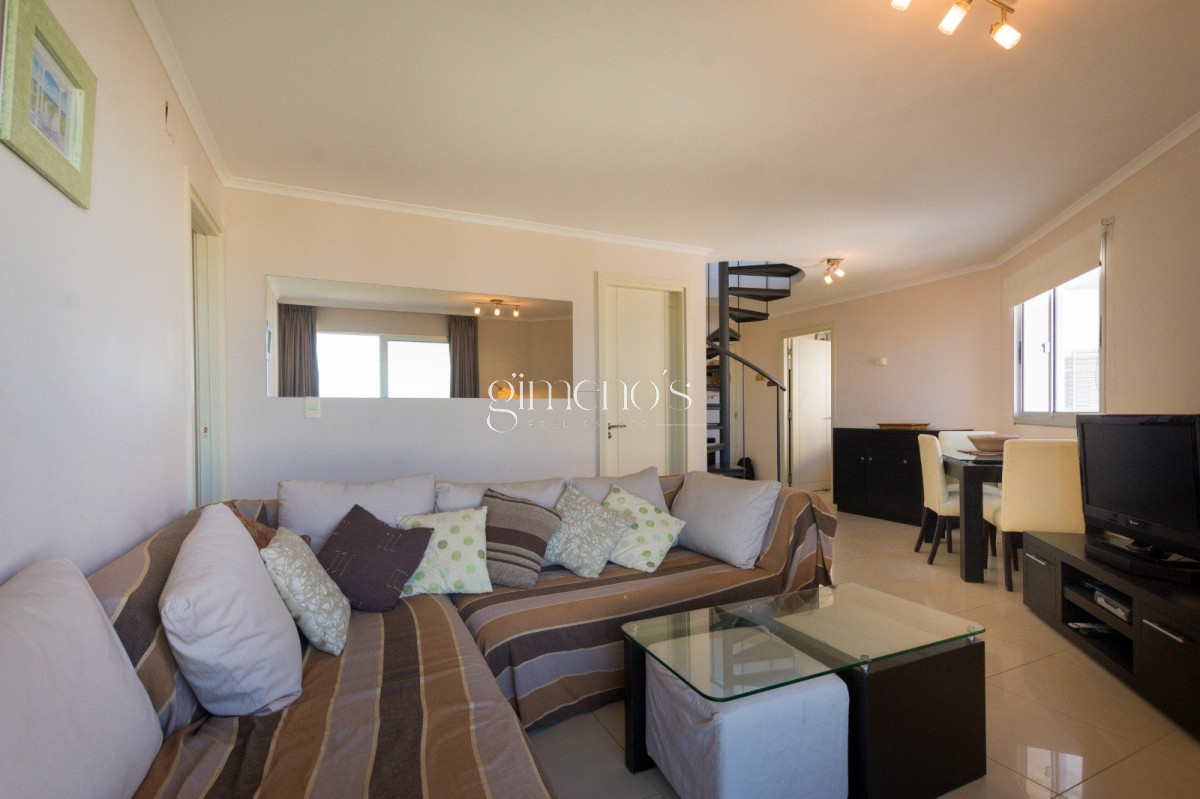 Apartamento ID.168 - Alquiler Penthouse sobre Roosevelt 2 dormitorios parrillero