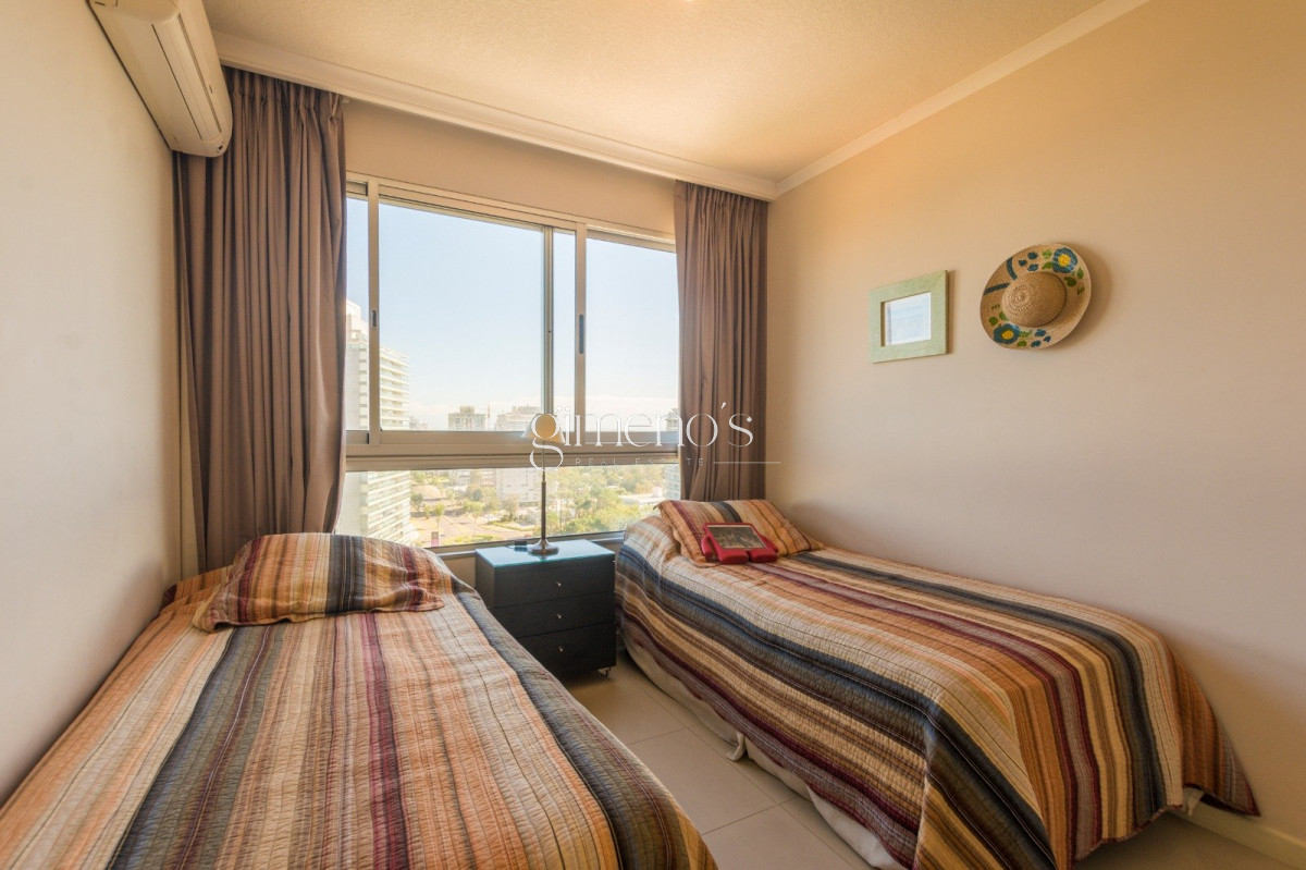 Apartamento ID.168 - Alquiler Penthouse sobre Roosevelt 2 dormitorios parrillero