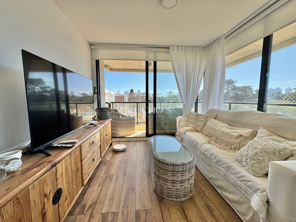 Apartamento ID.167 - Venta apartamento 2 dormitorios en Playa Mansa, Punta del Este 