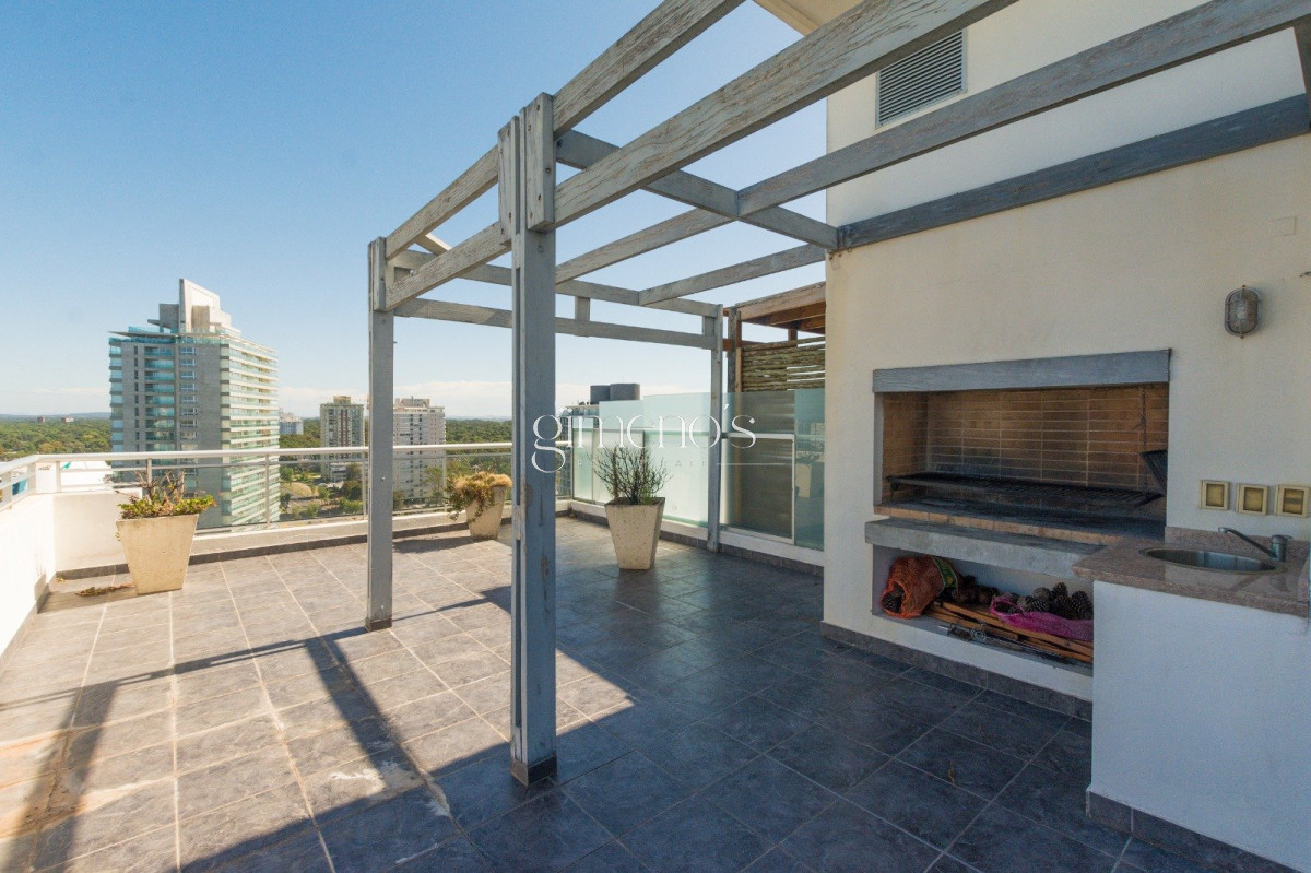 Apartamento ID.168 - Alquiler Penthouse sobre Roosevelt 2 dormitorios parrillero
