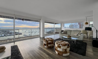 Apartamento a la venta  6 dormitorios en el Puerto de Punta del Este,  Peninsula