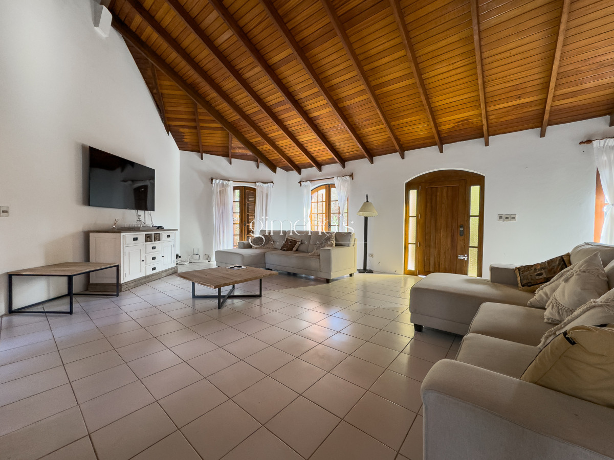 Casa ID.166 - Venta casa 4 dormitorios en suite, Golf, Punta del Este 