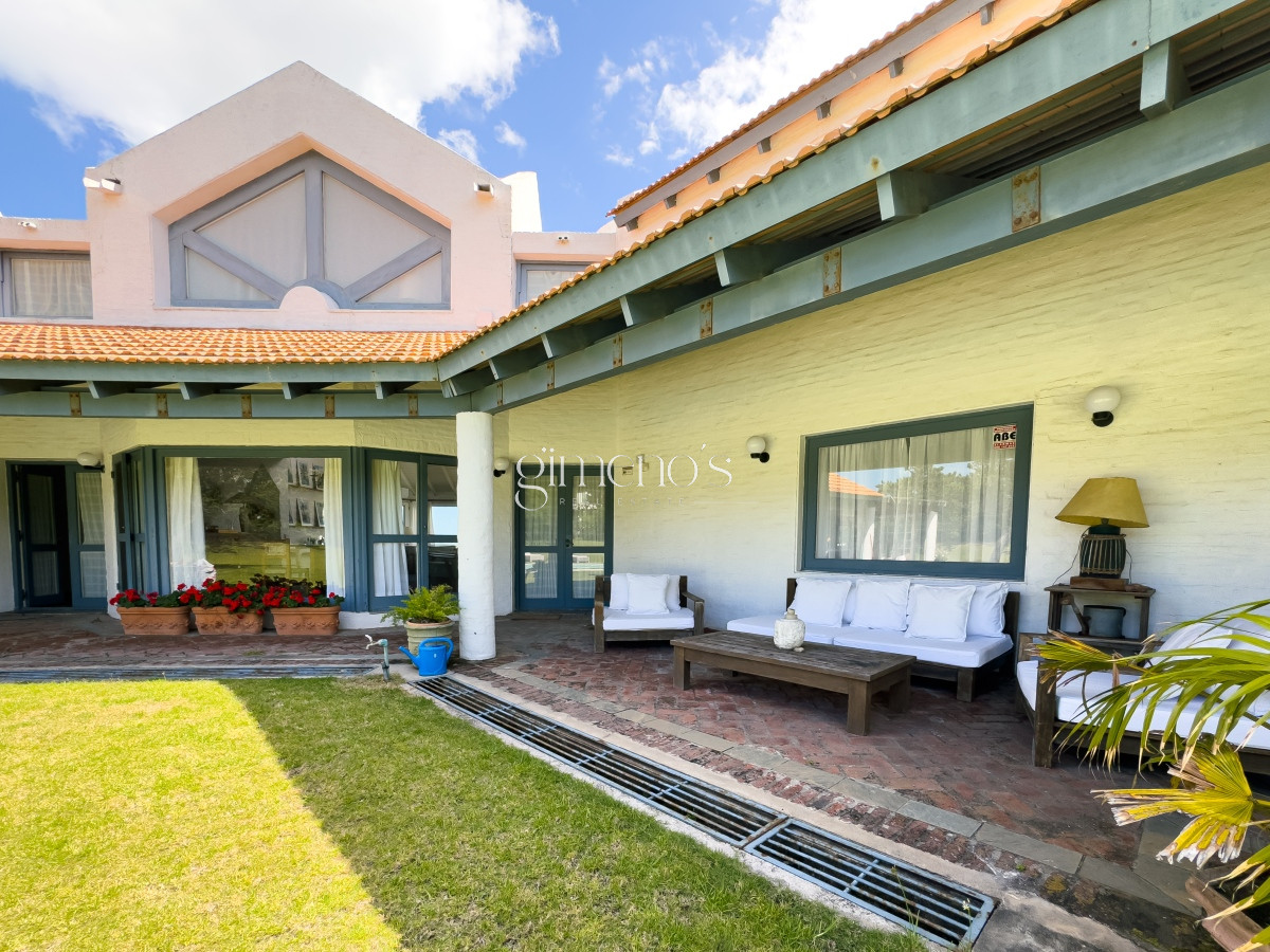 Casa ID.24 - Alquiler casa de 5 dormitorios en Montoya