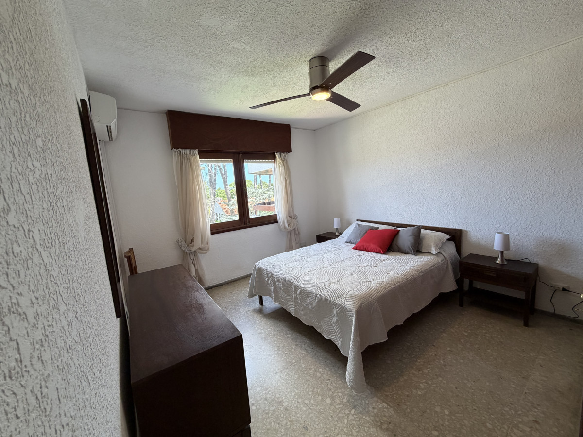 Apartamento ID.214 - Alquiler apartamento  2 dormitorios en Playa Mansa, Punta del Este 