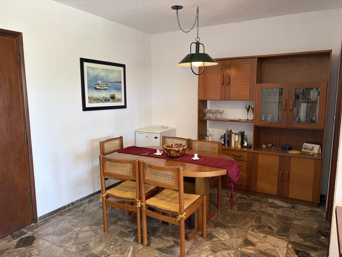 Apartamento ID.214 - Alquiler apartamento  2 dormitorios en Playa Mansa, Punta del Este 