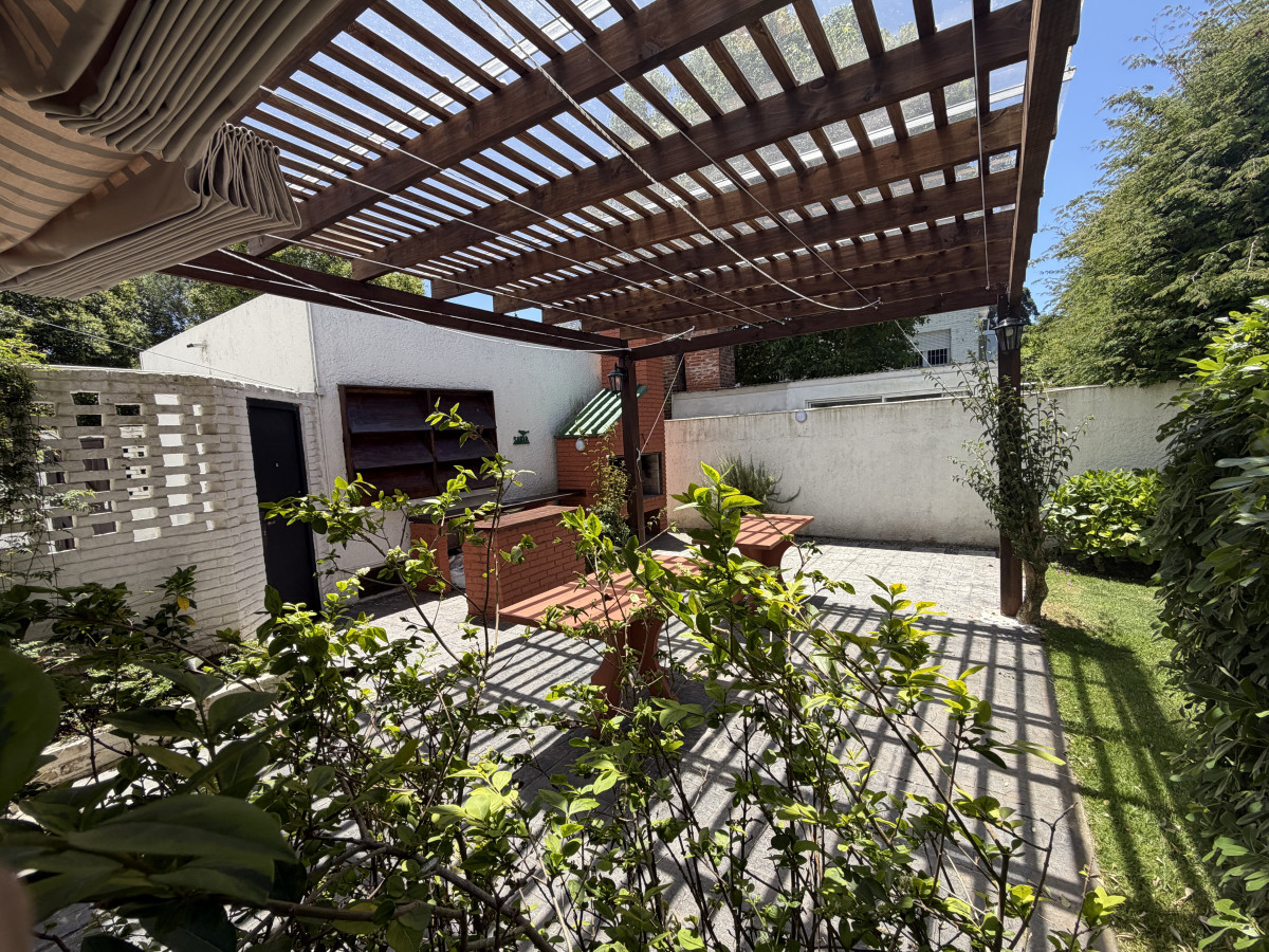 Apartamento ID.214 - Alquiler apartamento  2 dormitorios en Playa Mansa, Punta del Este 