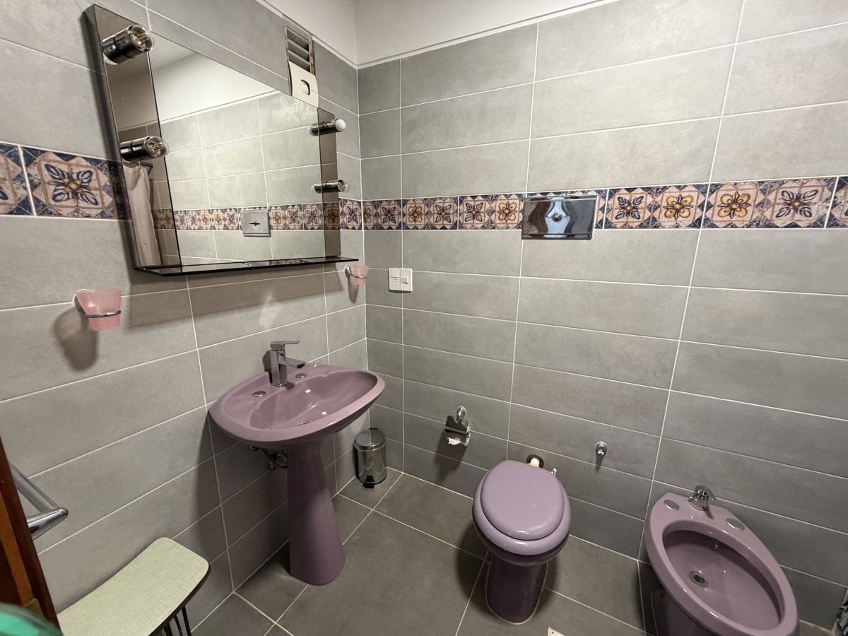 Apartamento ID.214 - Alquiler apartamento  2 dormitorios en Playa Mansa, Punta del Este 