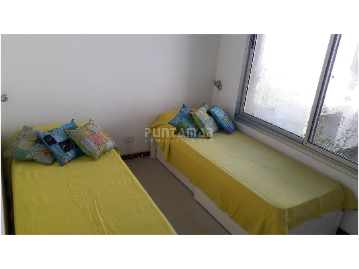 Apartamento ID.213402 - Alquiler apartamento en Manantiales 3 dormitorios 