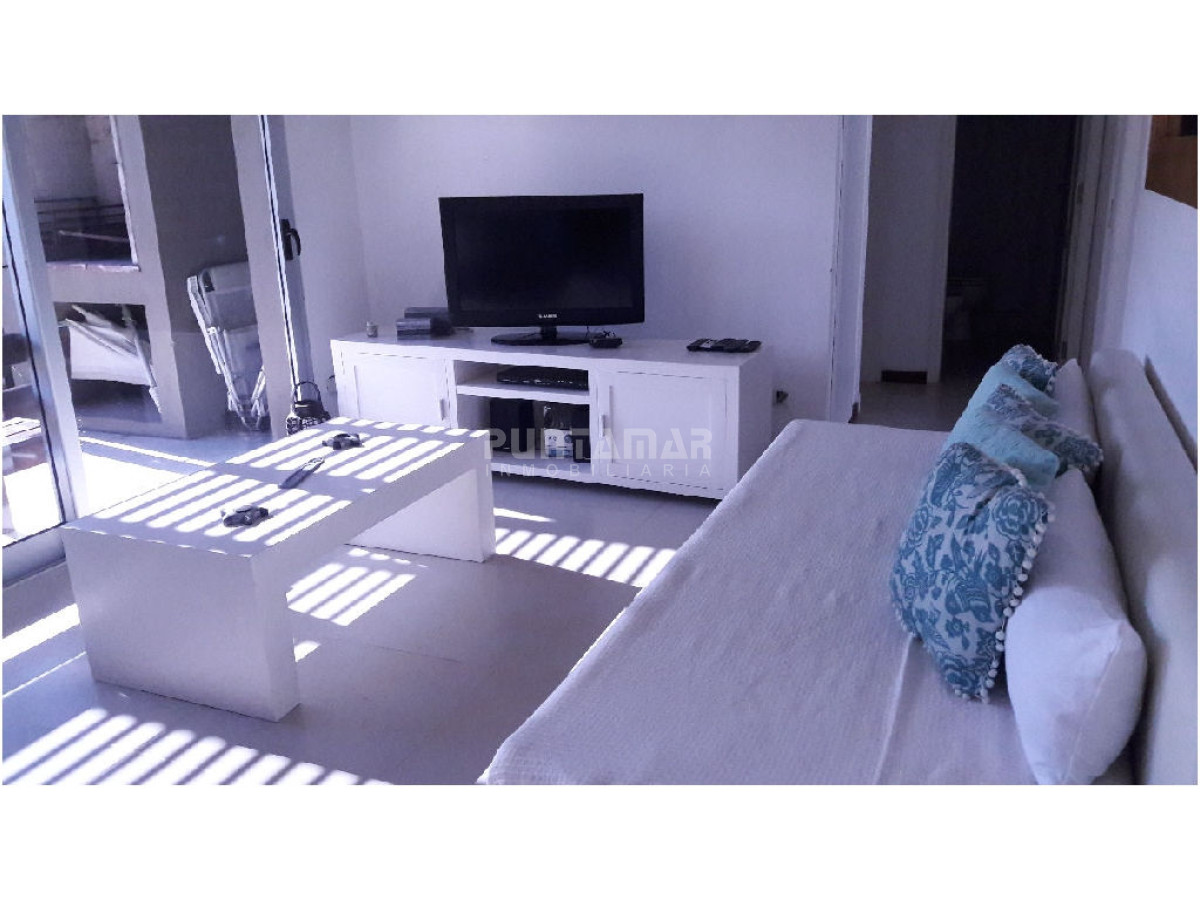 Apartamento ID.213402 - Alquiler apartamento en Manantiales 3 dormitorios 