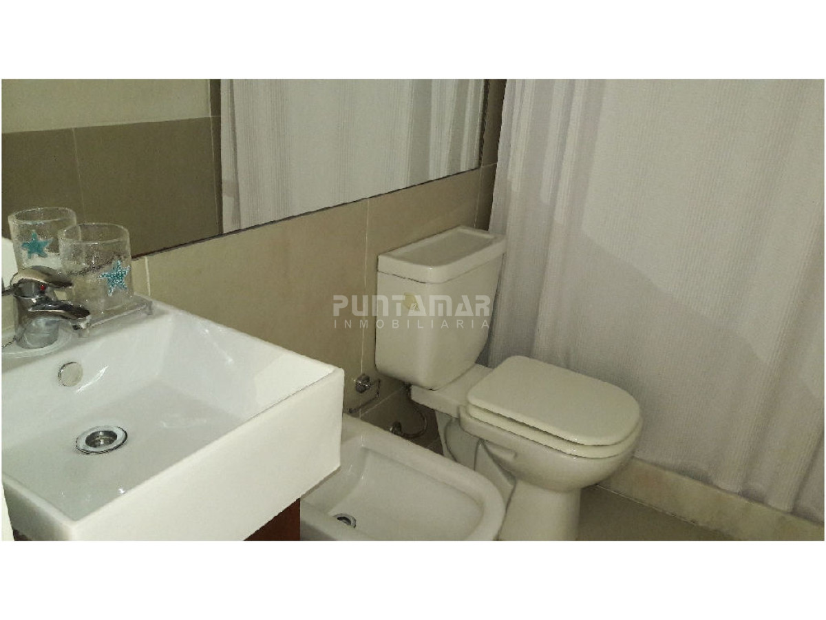Apartamento ID.213402 - Alquiler apartamento en Manantiales 3 dormitorios 