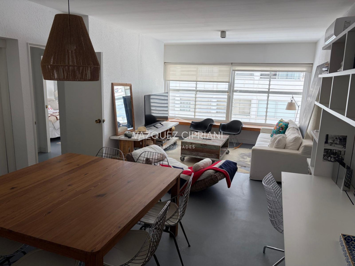 Apartamento ID.14 - Alquiler ANUAL departamento 1 y medio dormitorio en Peninsula, Punta del Este 