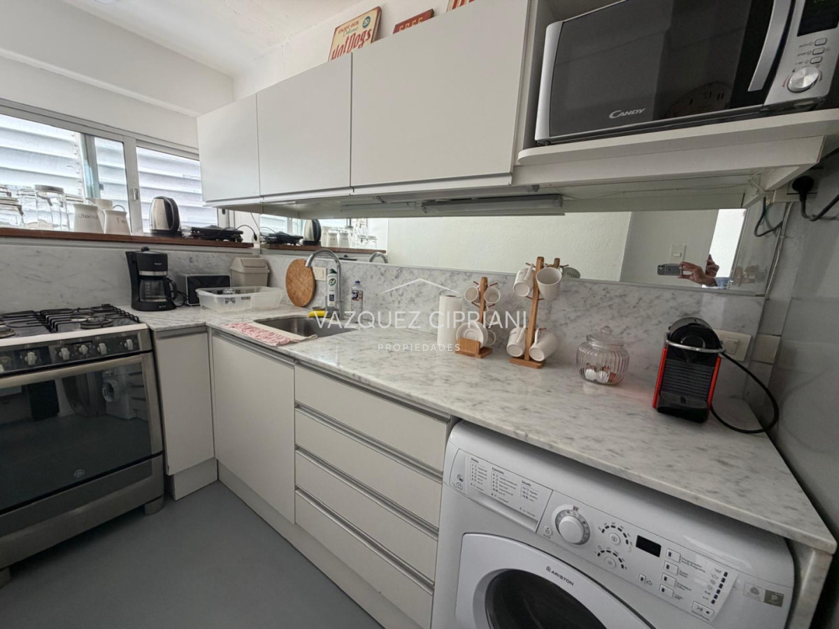 Apartamento ID.14 - Alquiler ANUAL departamento 1 y medio dormitorio en Peninsula, Punta del Este 