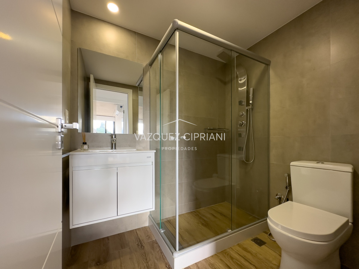 Apartamento ID.13 - Venta departamento de 2 dormitorios en Playa Mansa, Punta del Este 