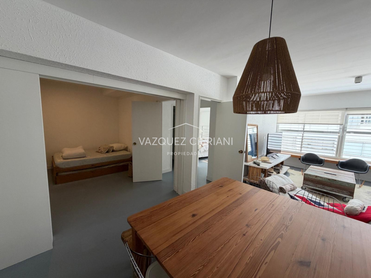 Apartamento ID.14 - Alquiler ANUAL departamento 1 y medio dormitorio en Peninsula, Punta del Este 