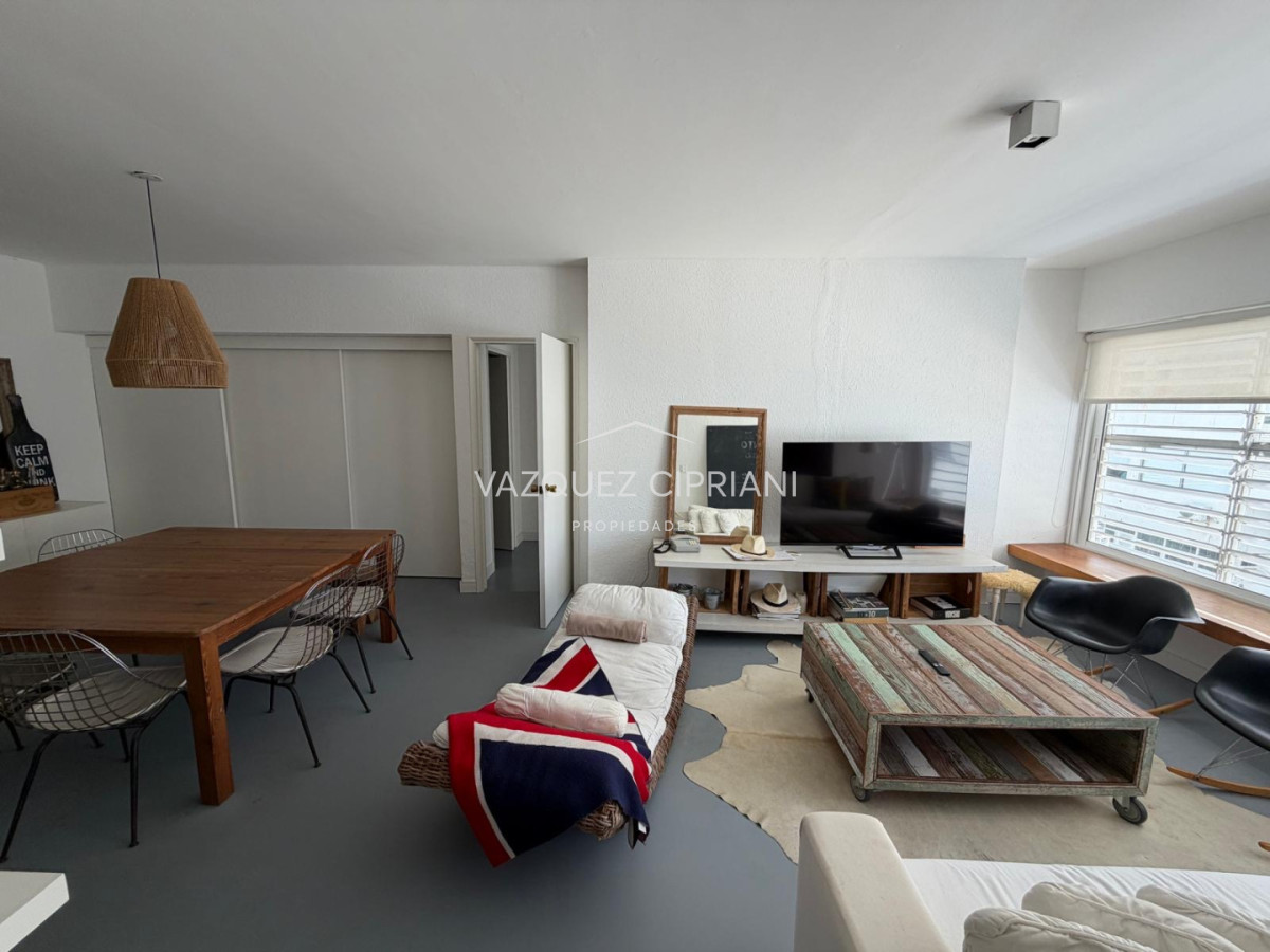 Apartamento ID.14 - Alquiler ANUAL departamento 1 y medio dormitorio en Peninsula, Punta del Este 