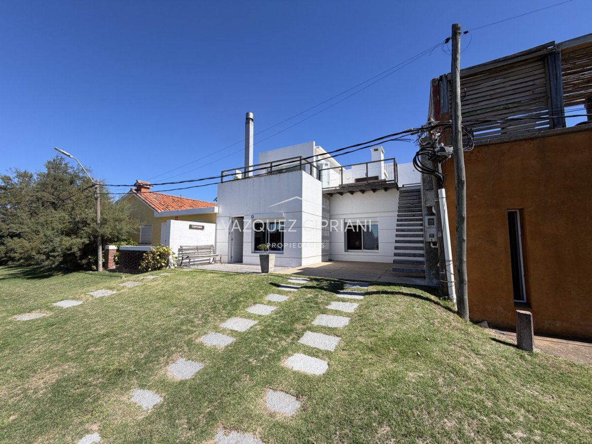 Casa ID.22 - En venta Casa de 3 dormitorios en Manantiales