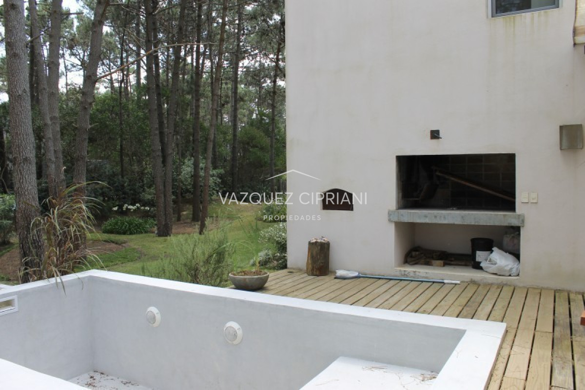 Casa ID.67 - Casa de 4 dormitorios y servicio en Laguna Blanca, alquiler de temporada