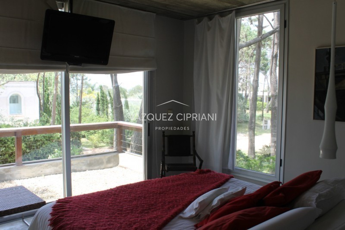 Casa ID.67 - Casa de 4 dormitorios y servicio en Laguna Blanca, alquiler de temporada