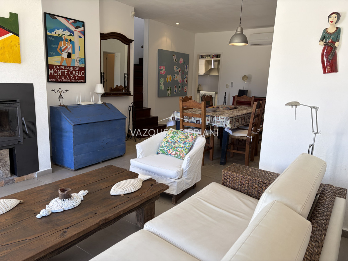 Casa ID.22 - En venta Casa de 3 dormitorios en Manantiales