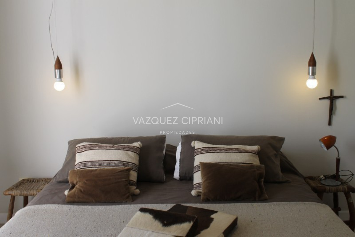 Casa ID.67 - Casa de 4 dormitorios y servicio en Laguna Blanca, alquiler de temporada