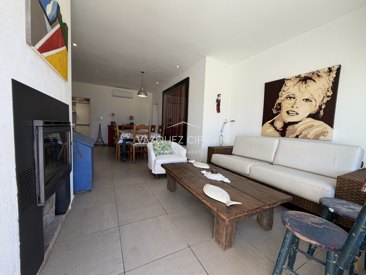Casa ID.22 - En venta Casa de 3 dormitorios en Manantiales