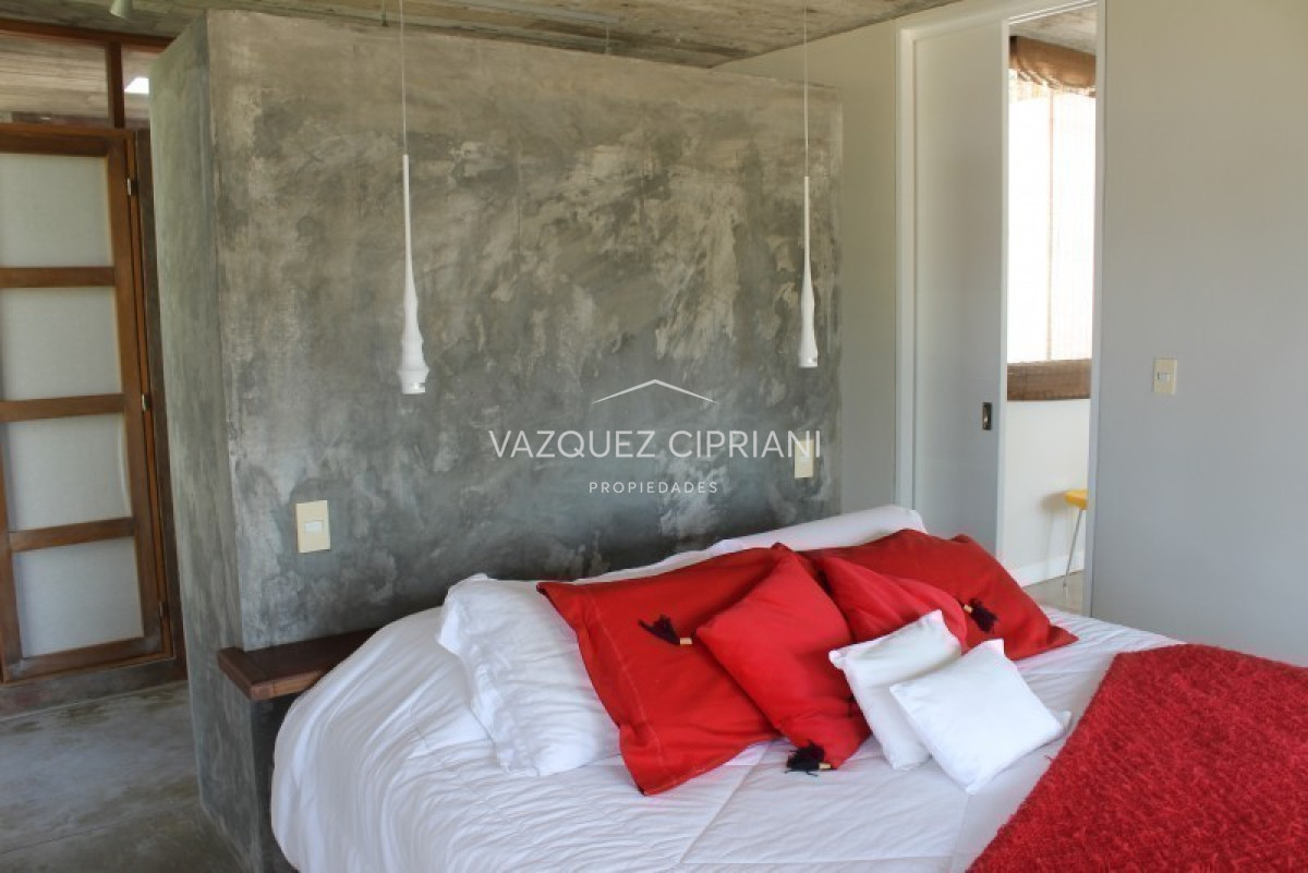 Casa ID.67 - Casa de 4 dormitorios y servicio en Laguna Blanca, alquiler de temporada