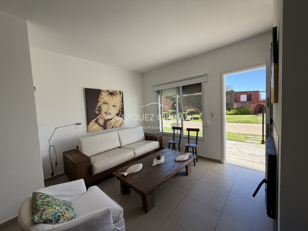 Casa ID.22 - En venta Casa de 3 dormitorios en Manantiales