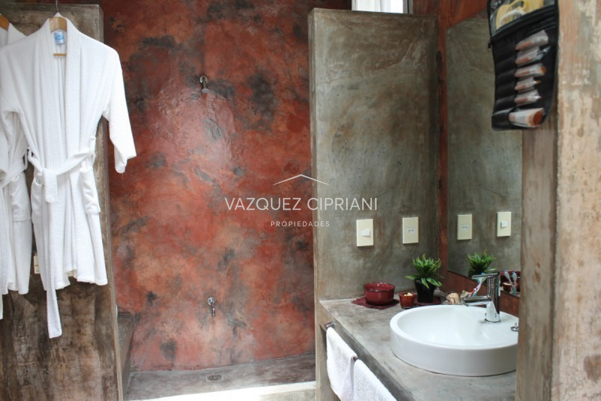 Casa ID.67 - Casa de 4 dormitorios y servicio en Laguna Blanca, alquiler de temporada