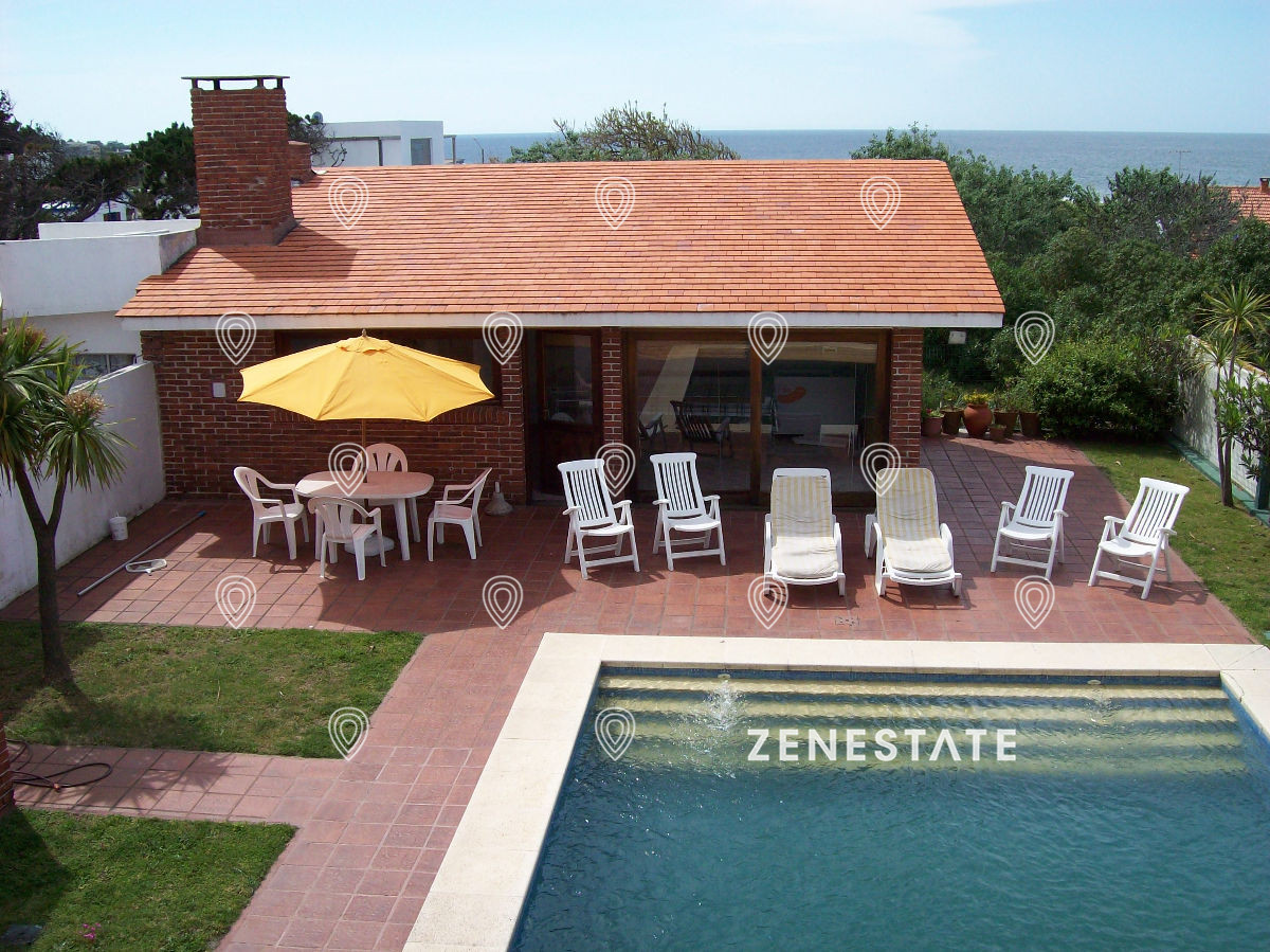 alquiler hermosa casa a pasos del mar en manantiales , 3 dormitorios - zen1649c