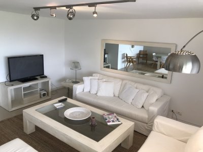 Venta apartamento en Manantiales, 4 dormitoriosen suite