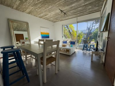 Alquiler apartamento en Manantiales 3 dormitorios 