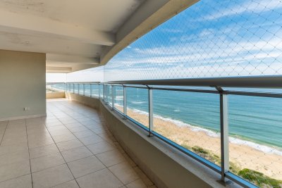 Venta apartamento semipiso 4 dormitorios en suite Playa Brava , Punta del Este 