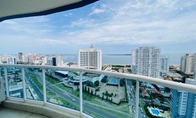 Venta apartamento 3 dormitorios en Playa Mansa