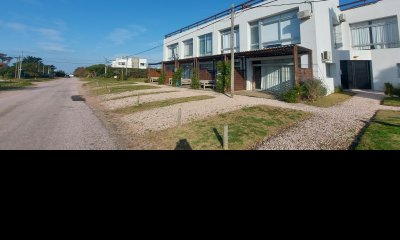 Venta Apartamento en Manantiales, 2 dormitorios