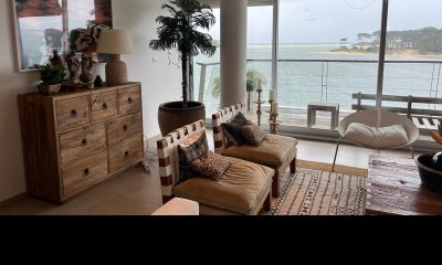 Venta apartamento 3 dormitorios mas servicio en La Barra, Punta del Este